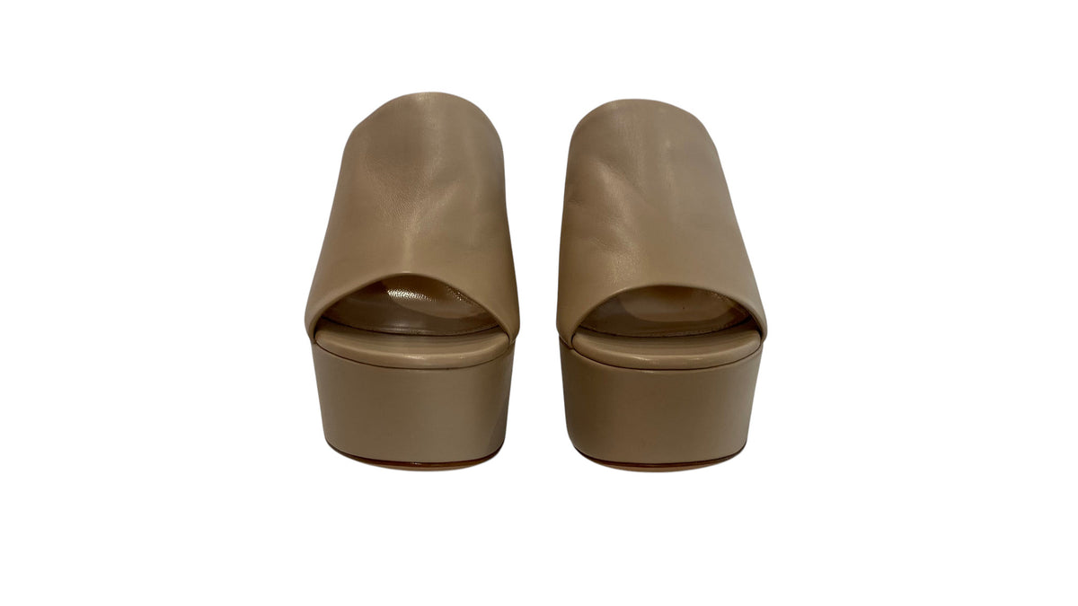 Gianvito Rossi 130 Beige Leather Platform Sandals Block Heel Minimal, Never Worn - Size 39