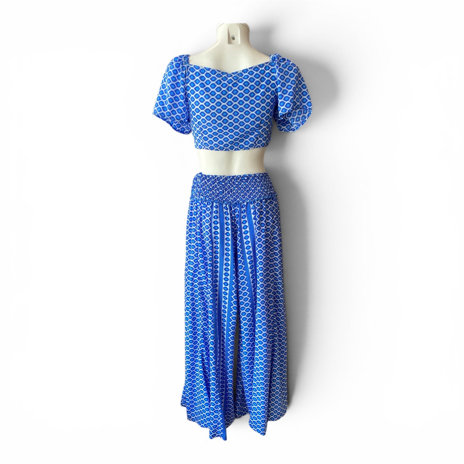 LaraEthnics Top & Pants Set – Blue & White – One Size