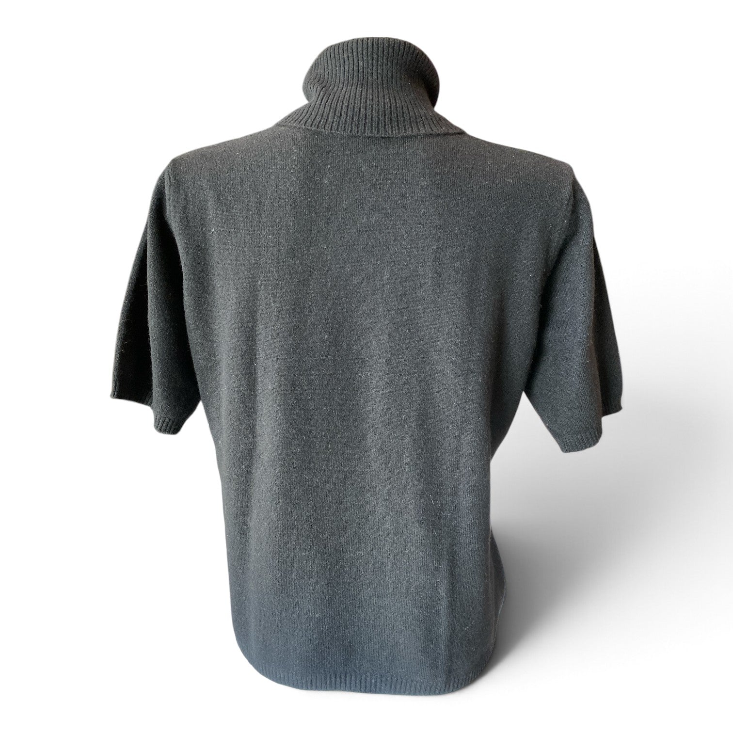 Madeleine Cashmere Roll-Neck Short-Sleeve Jumper – Black – Size 44–46