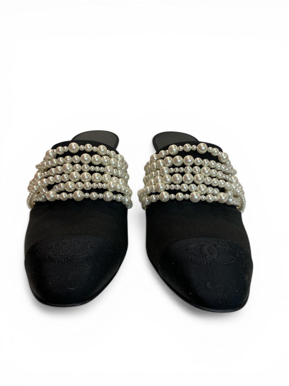 Chanel Black Fabric Pearl Embellished Mules Multi Row Faux Pearl Detail - Size 39
